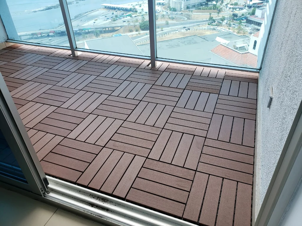 Loseta deck WPC - 300*300*30 mm