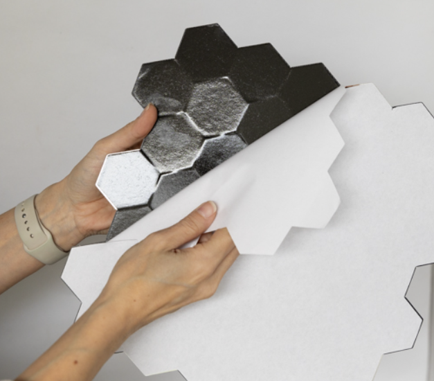 Lámina Decorativa de Aluminio - Hexagono Negro - autoadhesivo - pela y pega - 288*292*4 mm