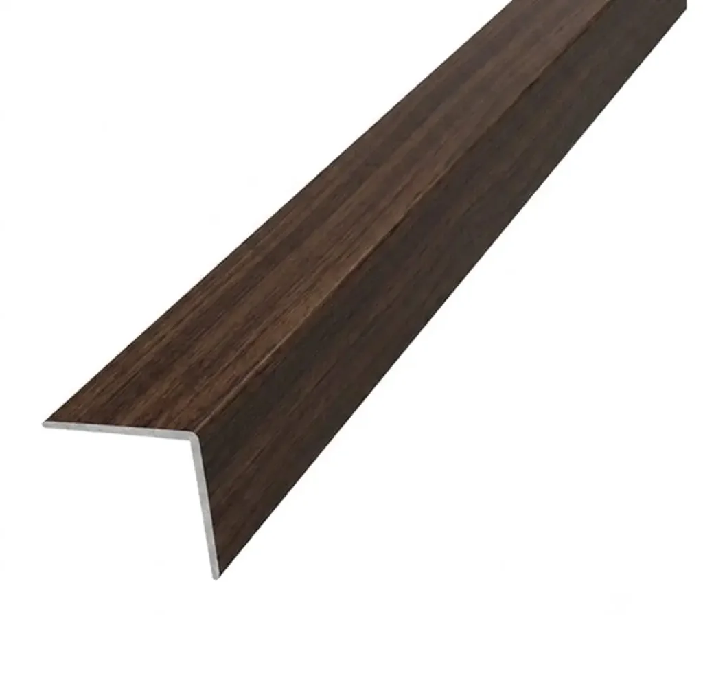 Angulo - PVC - Caoba Oscuro - 25*25*2400mm